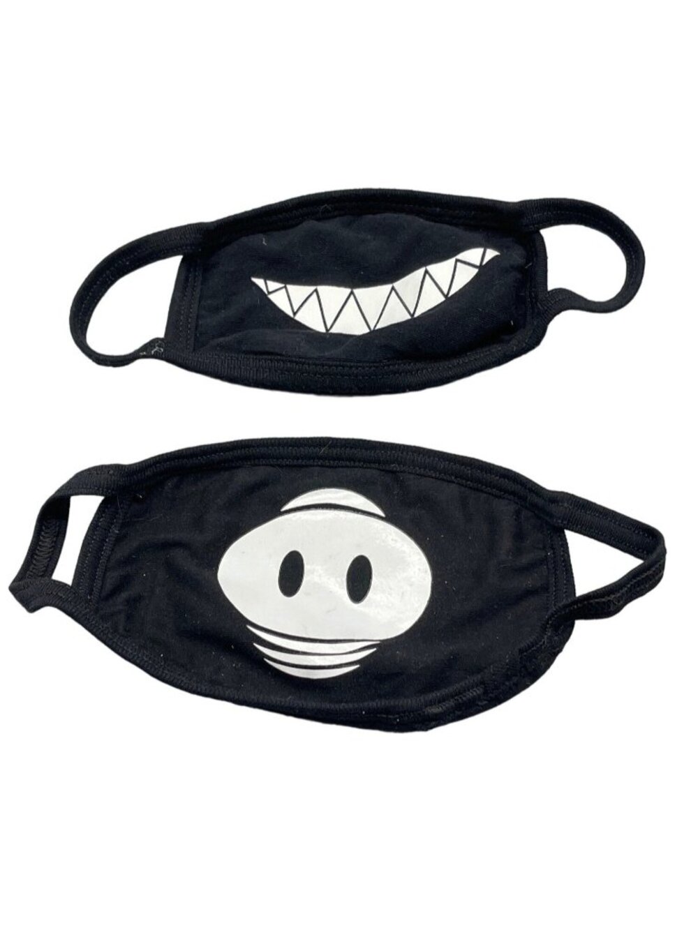 face masks set of 2 black and white 7" x 4 3/4" READ
